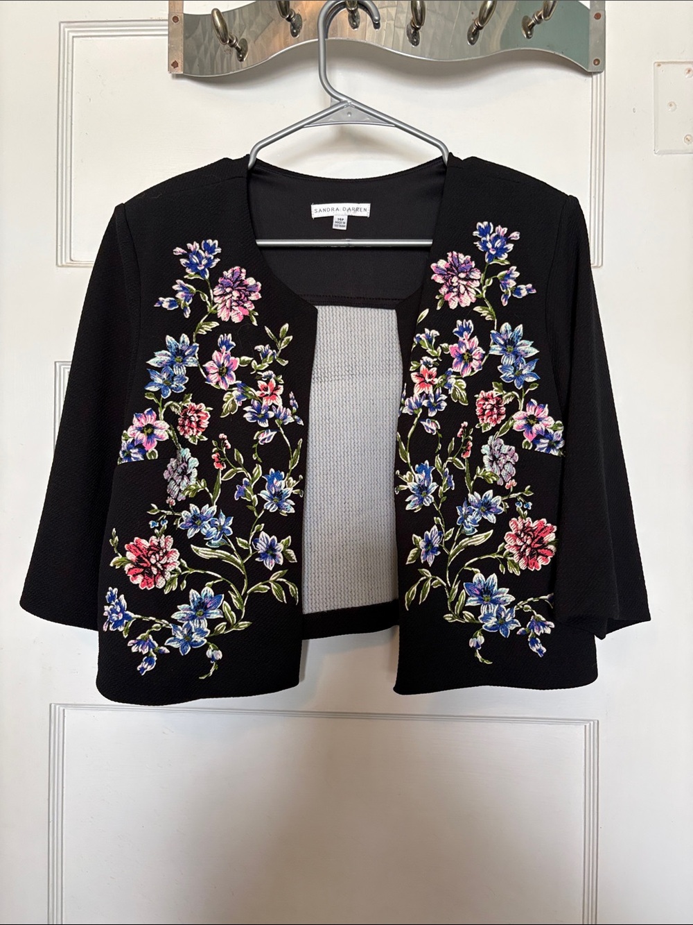 Sandra Darren Black Floral Jacket Dress Set Size 14P - Picture 5 of 8
